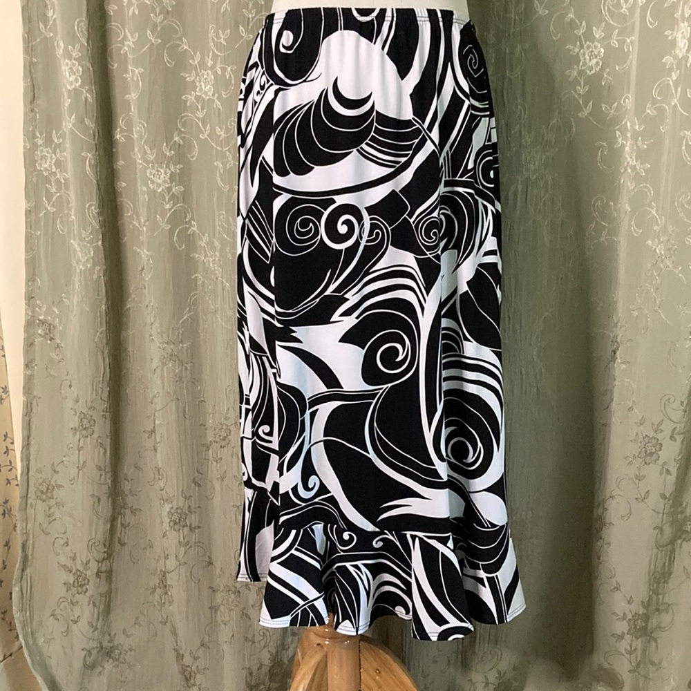 Black and White Pleated A-Line Midi Skirt